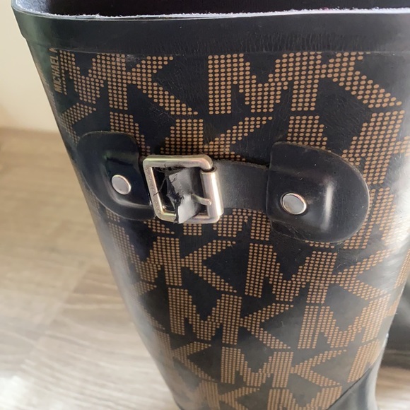 Michael Kors rain boots - Picture 5 of 12